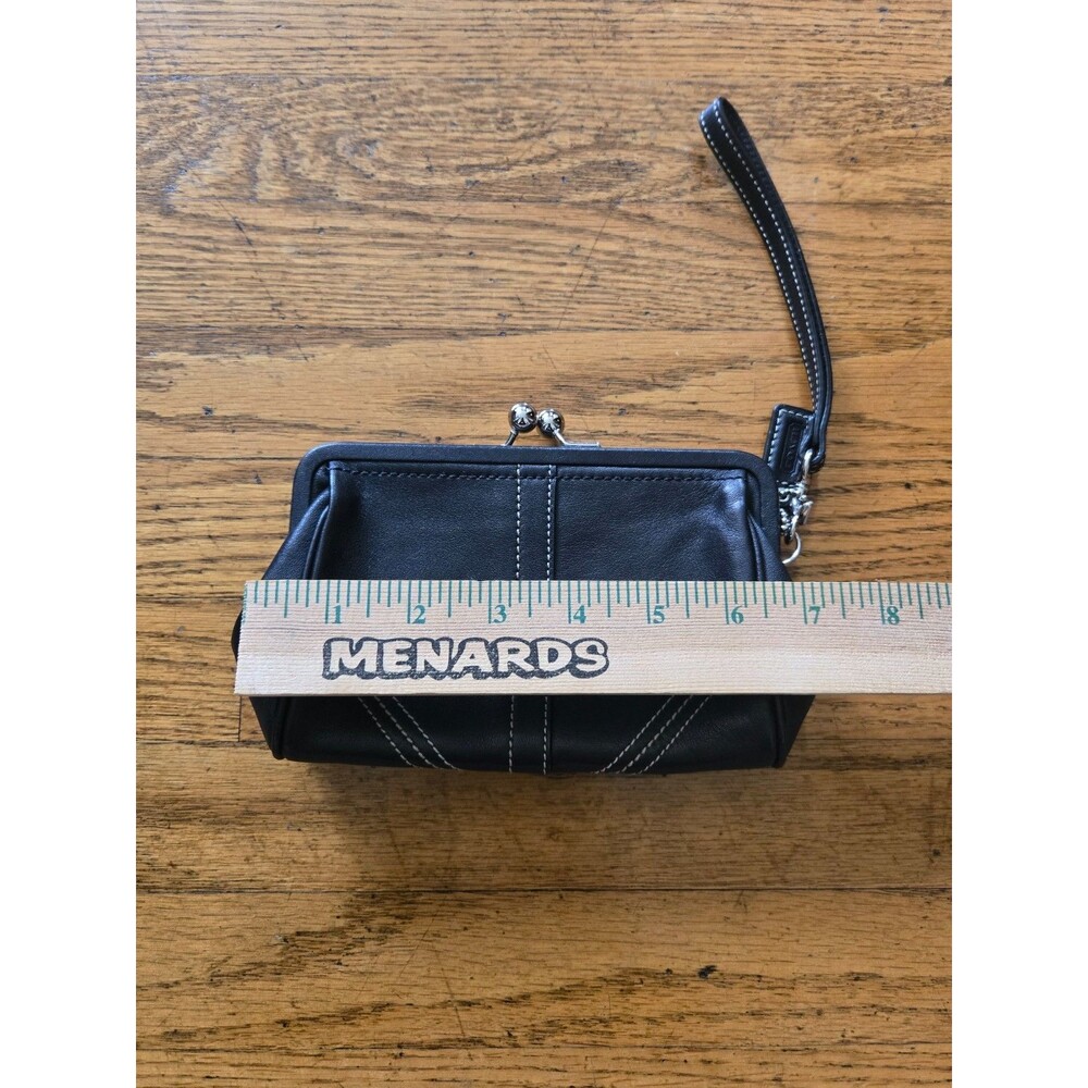 Vtg Coach Soho Black Stitched Leather Framed Kisslock Wristlet Clutch Wallet - Picture 6 of 6